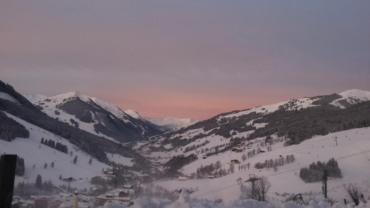 Gaestehaus Standardhaus Saalbach-Hinterglemm Kültér fotó